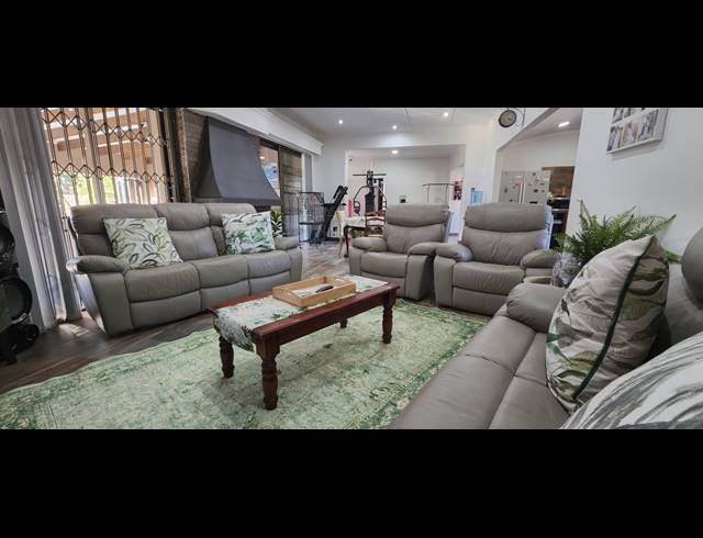 5 BEDROOM HOUSE FOR SALE IN SASOLBURG EXT 4